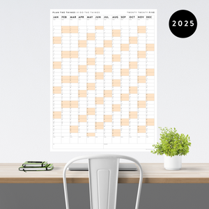 PRINTABLE VERTICAL 2025 WALL CALENDAR WITH ORANGE WEEKENDS - INSTANT DOWNLOAD