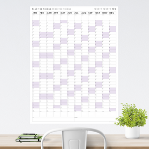 VERTICAL 2022 WALL CALENDAR WITH PURPLE WEEKENDS